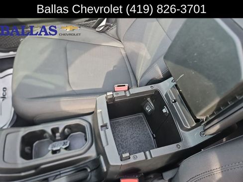 Used 2022 Jeep Wrangler Unlimited Sahara image 25