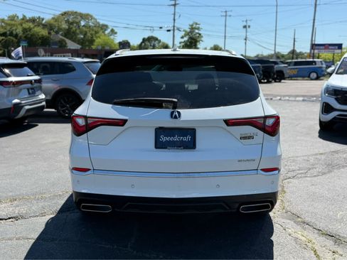Used 2023 Acura MDX SH-AWD w/ Technology Package image 6