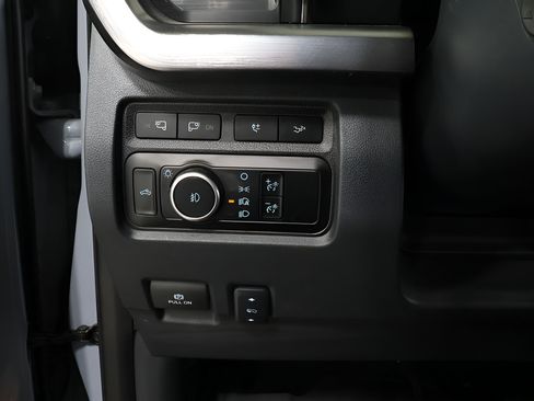 Used 2024 Ford F250 Lariat w/ Lariat Ultimate Package AWD/4WD image 20