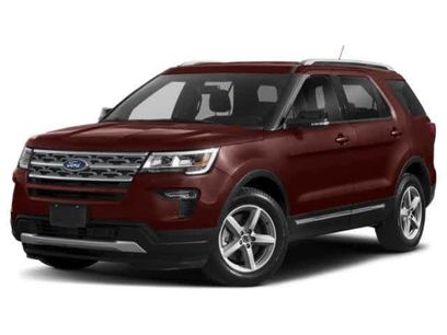 Used 2018 Ford Explorer XLT w/ Equipment Group 202A