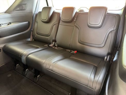 Used 2025 Nissan Armada PRO-4X AWD/4WD image 35
