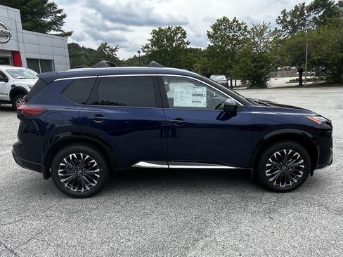 New 2026 Nissan Rogue Platinum AWD/4WD image 8