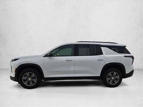 Used 2026 Chevrolet Traverse LT AWD/4WD image 8