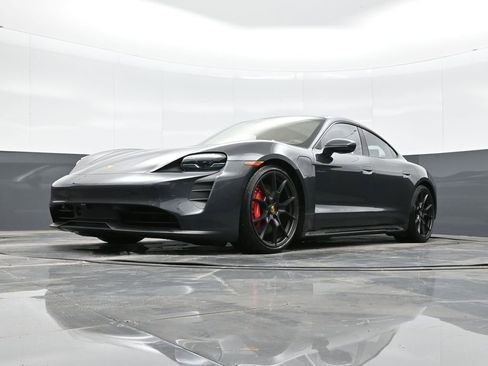 Certified 2023 Porsche Taycan GTS image 34