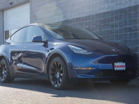 Used 2021 Tesla Model Y Long Range image 2