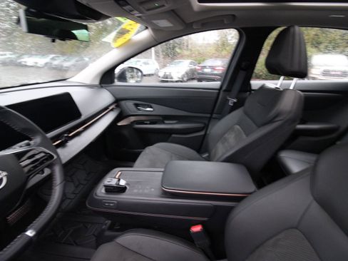 Certified 2023 Nissan Ariya FWD image 10