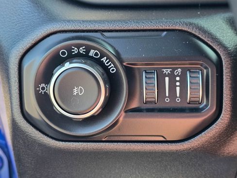 Used 2020 Jeep Wrangler Unlimited Sahara w/ Cold Weather Group image 24