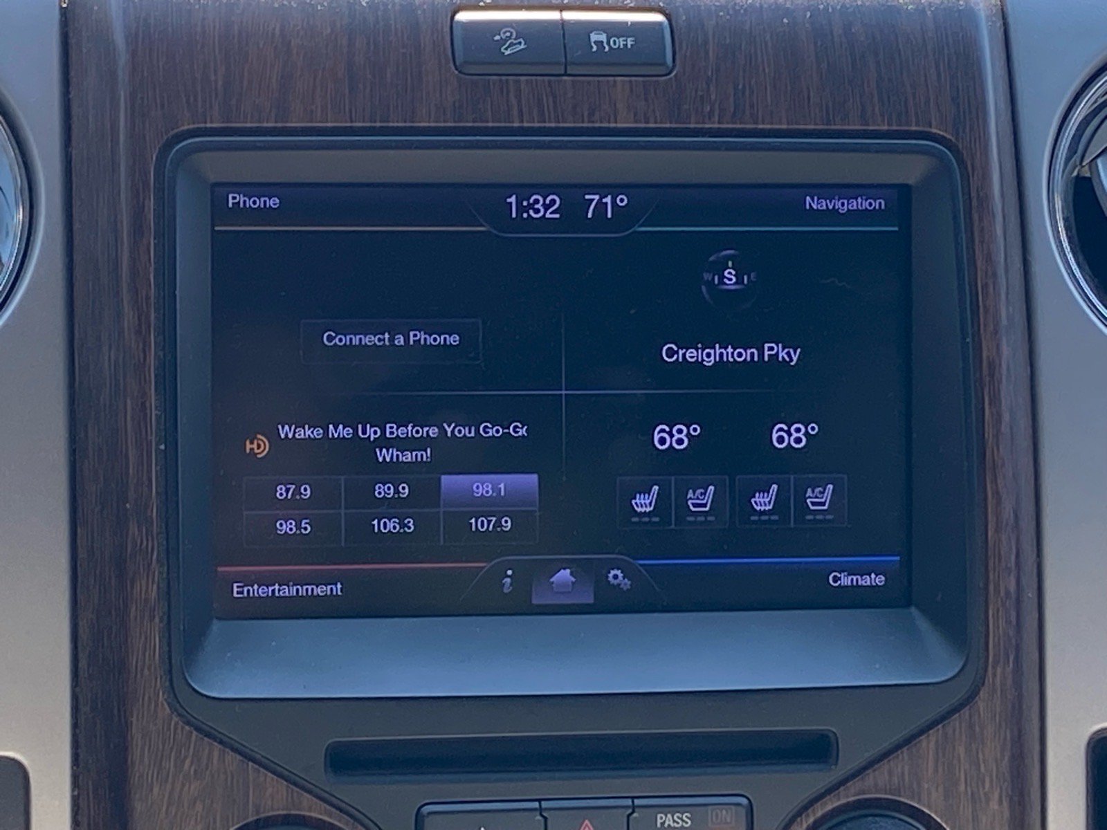 Used 2013 Ford F150 Lariat w/ Luxury Equipment Group AWD/4WD image 10