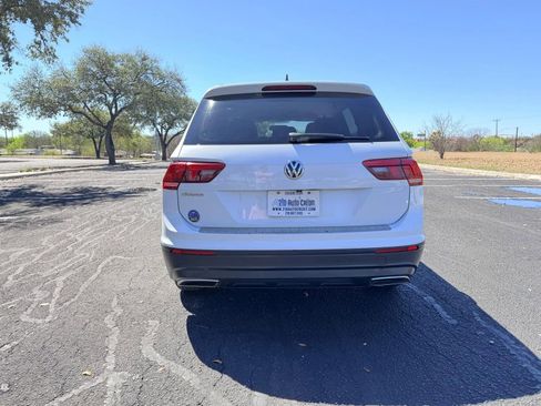 Used 2021 Volkswagen Tiguan S image 6