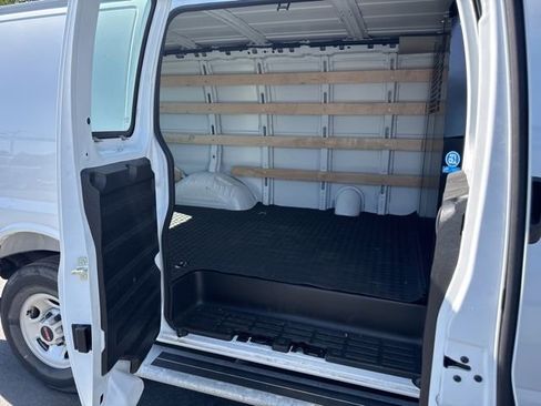 Used 2025 GMC Savana 2500 w/ Driver Convenience Package RWD image 9
