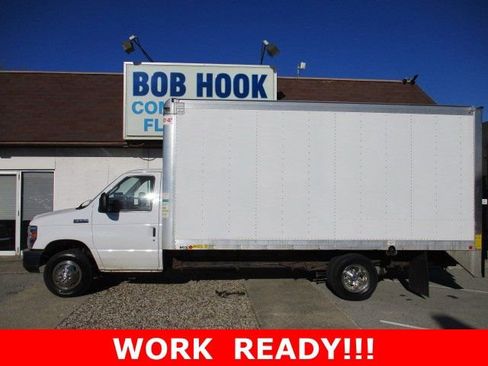 Used 2019 Ford E-350 and Econoline 350 Super Duty w/ Power Windows & Locks Group image 27