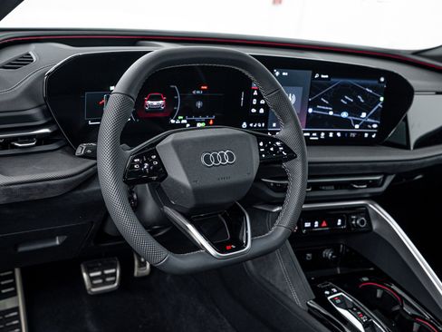 New 2025 Audi SQ5 Premium Plus image 9