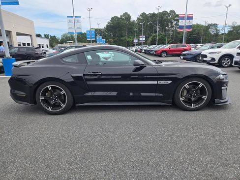Used 2021 Ford Mustang GT Premium w/ Equipment Group 401A RWD image 4
