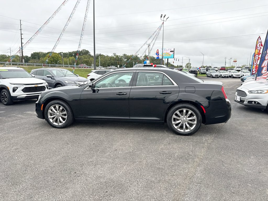 Used 2015 Chrysler 300 Limited w/ 300 Premium Group AWD/4WD image 3