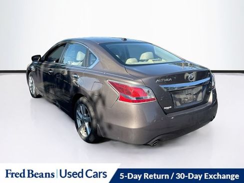 Used 2015 Nissan Altima 2.5 SL FWD image 7