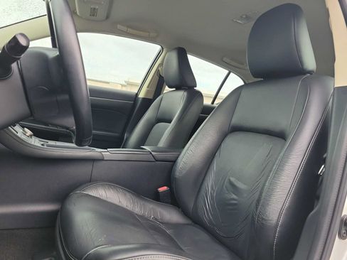 Used 2016 Lexus CT 200h w/ Accessory Package 2 FWD image 15