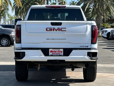 Certified 2026 GMC Sierra 2500 AT4 AWD/4WD image 5