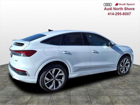 Certified 2023 Audi Q4 e-tron Prestige image 2