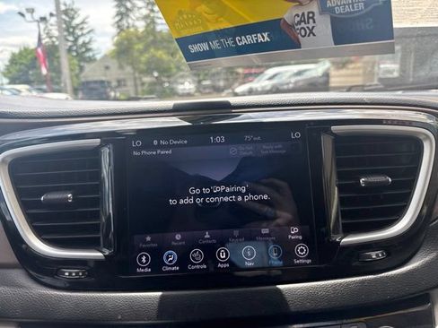 Used 2019 Chrysler Pacifica Touring Plus w/ Advanced Safetytec Group FWD image 32