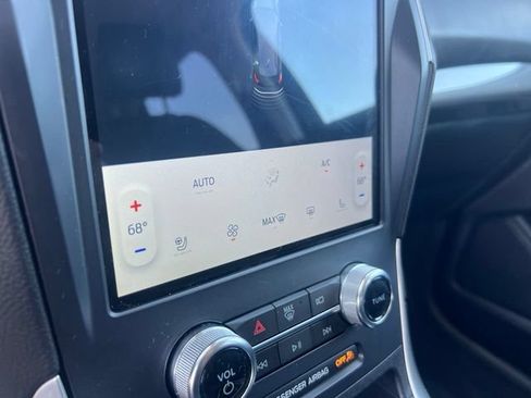 Certified 2023 Ford Edge SEL w/ Convenience Package AWD/4WD image 13