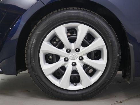 Used 2023 Toyota Corolla LE image 25