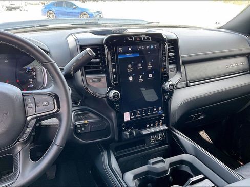 Used 2024 RAM 2500 Limited image 9