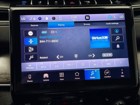 Used 2023 Jeep Grand Cherokee 4WD 4xe image 9