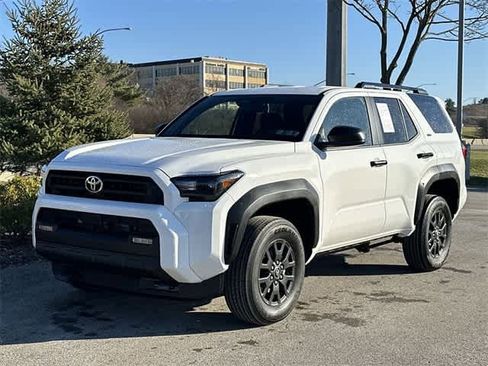 Used 2025 Toyota 4Runner SR5 image 1