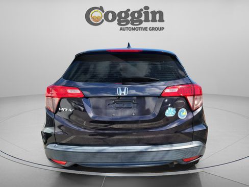 Used 2018 Honda HR-V LX image 5