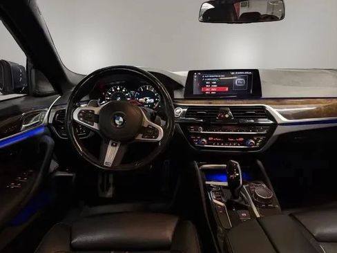 Used 2019 BMW 540i w/ M Sport Package RWD image 20