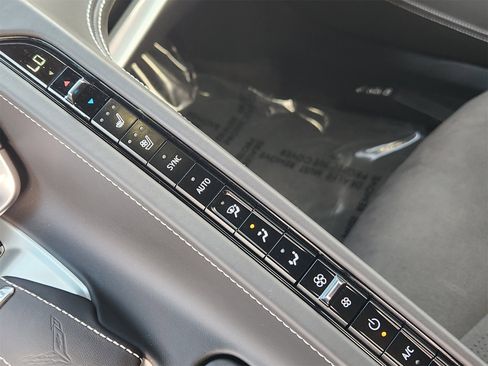Used 2025 Chevrolet Corvette Z06 image 18
