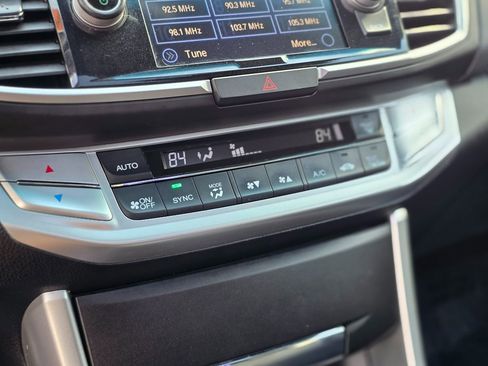 Used 2015 Honda Accord EX image 28