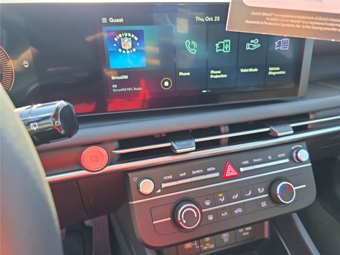 New 2026 Hyundai Tucson SE image 16