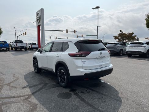 New 2026 Nissan Rogue SV w/ Cold Weather Package image 8