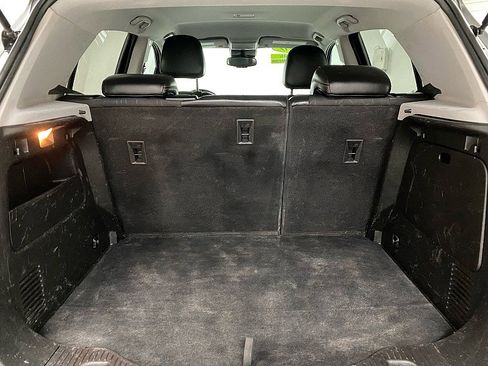 Used 2020 Chevrolet Trax LT w/ LT Convenience Package image 12