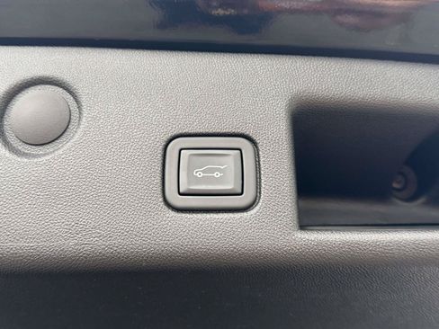Certified 2023 Chevrolet Equinox LT AWD/4WD image 8