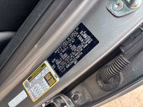 Used 2025 Kia Soul LX w/ LX Technology Package FWD image 27