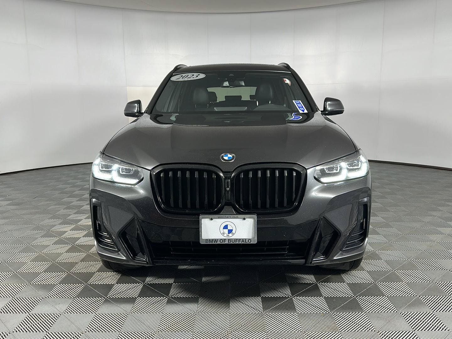 Used 2023 BMW X3 xDrive30i w/ M Sport Package AWD/4WD image 3