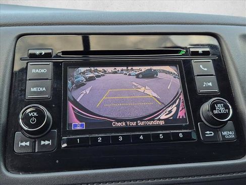 Used 2021 Honda HR-V LX image 13