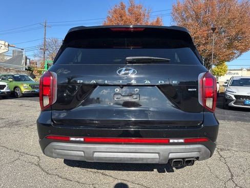 Used 2023 Hyundai Palisade SEL w/ Premium Package image 17