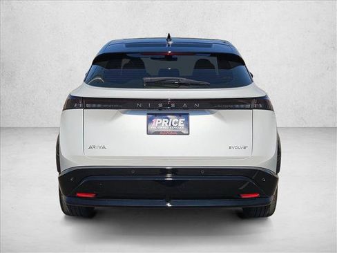 Used 2023 Nissan Ariya FWD image 7