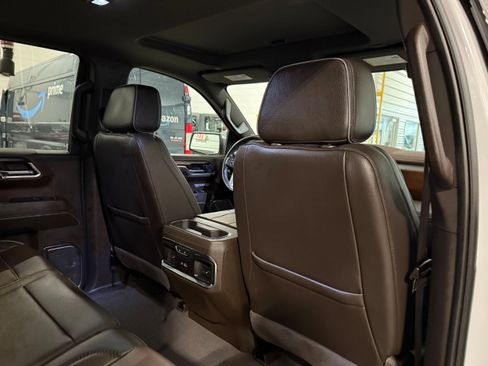 Used 2024 GMC Sierra 1500 Denali w/ Technology Package image 13