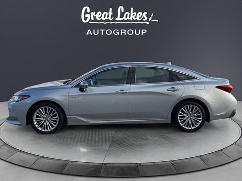 Used 2019 Toyota Avalon Limited w/ All Weather Liner Package image 2
