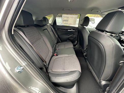 New 2026 Kia Seltos S image 16