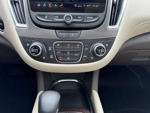 Used 2024 Chevrolet Malibu LT image 23