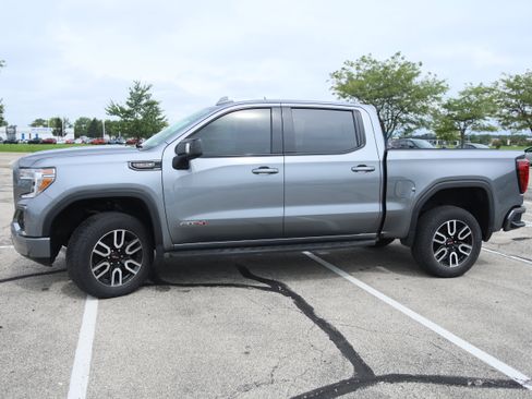 Used 2022 GMC Sierra 1500 AT4 w/ AT4 Preferred Package AWD/4WD image 9