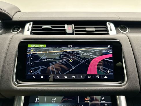 Used 2020 Land Rover Range Rover Sport HSE image 29