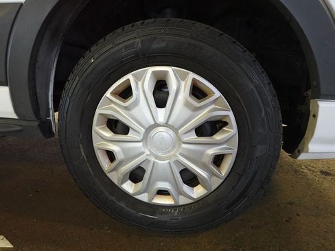 Certified 2023 Ford Transit 350 XLT RWD image 29