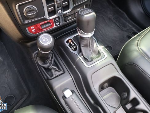 Used 2025 Jeep Wrangler Unlimited Rubicon 392 AWD/4WD image 18