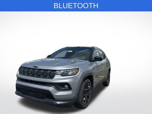 Used 2022 Jeep Compass Altitude image 2